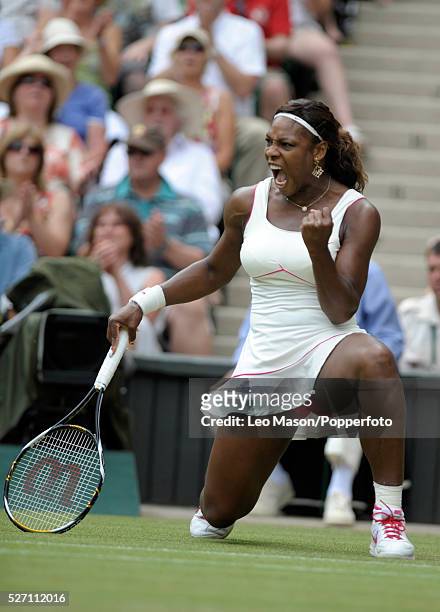 Wimbledon tennis Championships Wimbledon London UK Ladies Final Serena Williams USA Vs Vera Zvonareva RUS Serena Williams in action