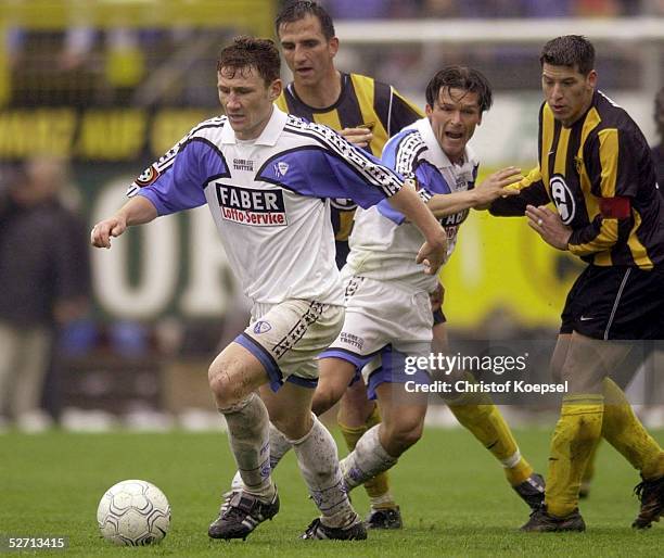 Aachen; ALEMANNIA AACHEN - VFL BOCHUM; Paul FREIER, Dariusz WOSZ/Bochum, rechts. Henri HEEREN/Aachen