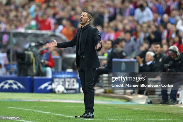 Head coach Diego Simeone of Club Atletico de Madrid gestures during the UEFA Champions League Semifinal first leg match between Club Atletico de...