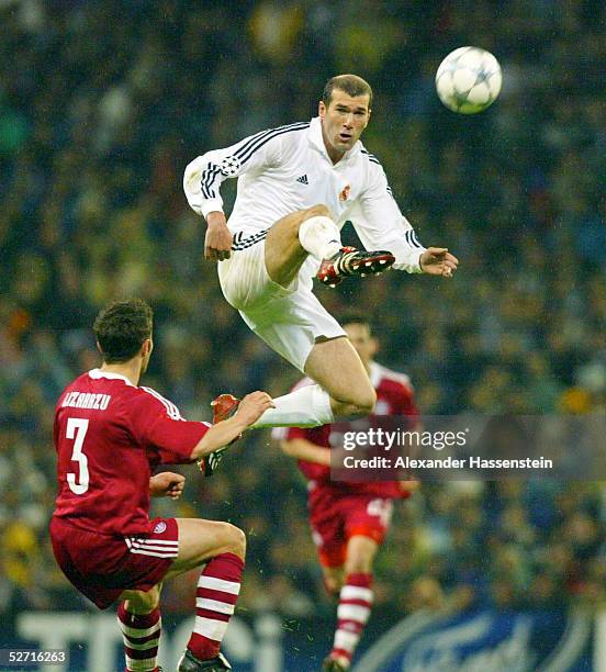 Viertelfinale, Madrid; REAL MADRID - FC BAYERN MUENCHEN; Bixente LIZARAZU/BAYERN, Zinedine ZIDANE/REAL