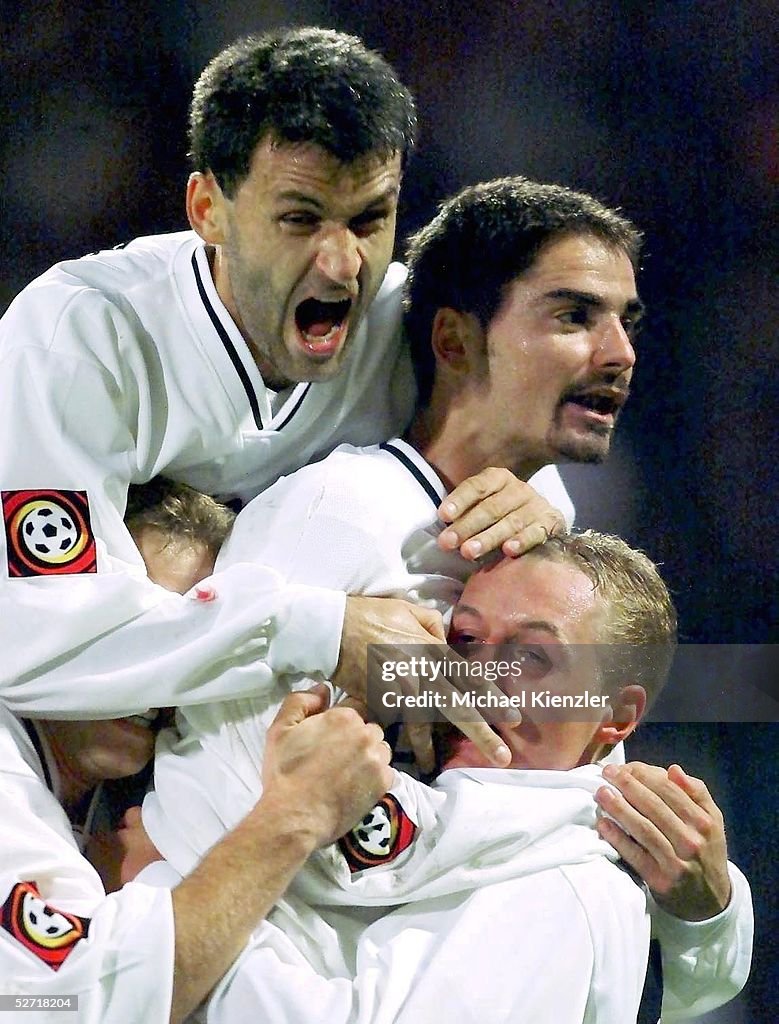 FUSSBALL: 2. BUNDESLIGA 01/02/KSC - FRANKFURT 2:3