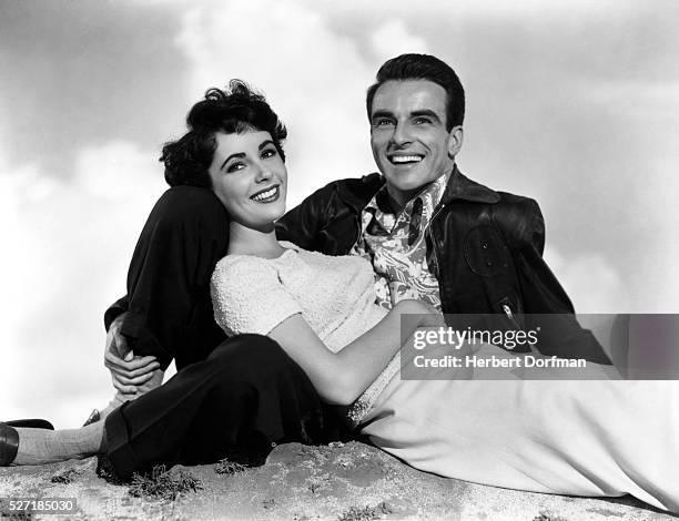 Elizabeth Taylor and Montgomery Clift in A Place in The Sun.
