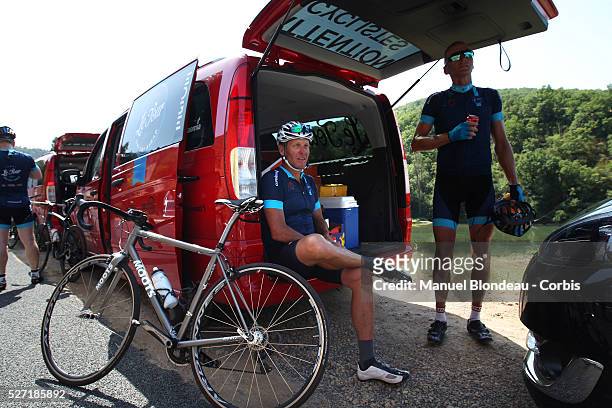 Cyclist Lance Armstrong is pictured during a break beside Tarn river during a stage of The Tour De France for a leukaemia charity from Rodez to...