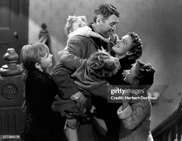 James Stewart, Donna Reed, Carol Coombs, Jimmy Hawkins, Larry Simms and Karolyn Grimes.