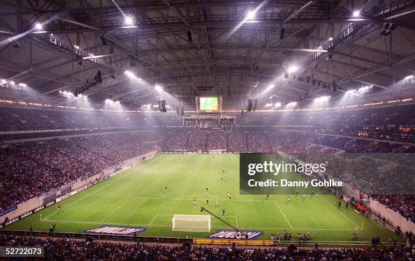 FUSSBALL: EROEFFNUNGSFEIER ARENA "AUF SCHALKE" FUSSBALL: EROEFFNUNGSFEIER ARENA "AUF SCHALKE"