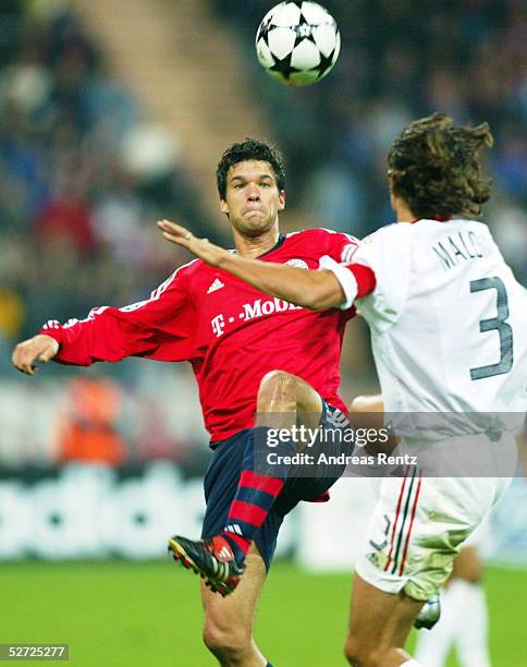 Muenchen; FC BAYERN MUENCHEN - AC MAILAND 1:2; Michael BALLACK/BAYERN, Paolo MALDINI/MAILAND