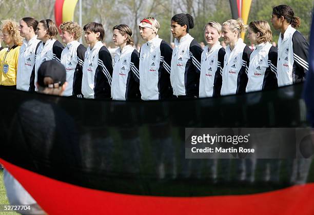 Team picture of Germany before the nations match between Germany and Canada at the Friedrich-Ebert-Stadion on April 24, 2005 in Hildesheim, Germany.