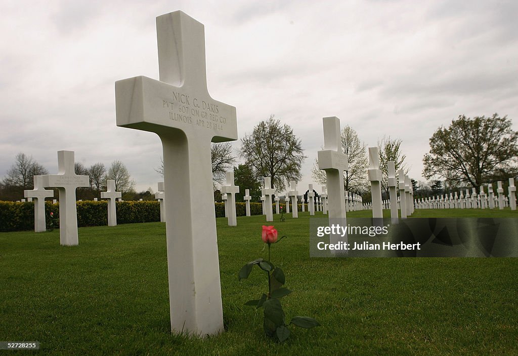 Memorial To The American WWII Servicemen At Madingley Cemetery