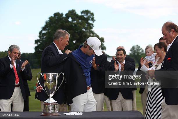 Kevin Streelman, USA, with the trophy after winning the Travelers Championship at the TPC River Highlands, Cromwell, Connecticut, USA. 22nd June...