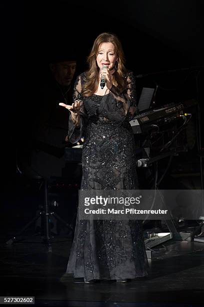 Vicky Leandros performs onstage during her 'Das Leben und ichTour' at the Musical Dome on May 2, 2016 in Cologne, Germany.