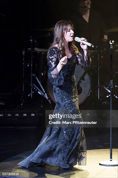 Vicky Leandros performs onstage during her 'Das Leben und ichTour' at the Musical Dome on May 2, 2016 in Cologne, Germany.