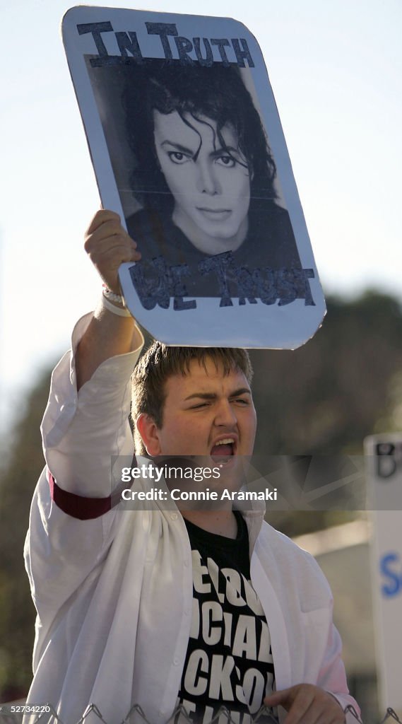 Michael Jackson Court Case Continues