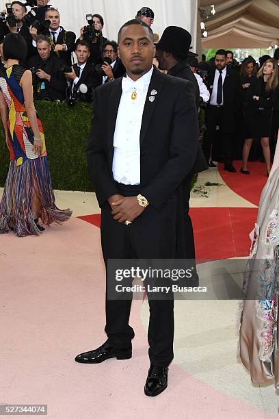 Rapper Nas attends the "Manus x Machina: Fashion In An Age Of Technology" Costume Institute Gala at Metropolitan Museum of Art on May 2, 2016 in New...