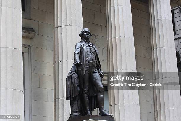 The Bronze statue of George Washington on the front steps of Federal Hall in Wall Street, Manhattan, New York City. John Quincy Adams Ward's 1882...