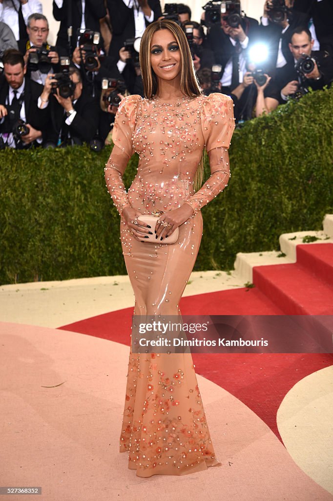 "Manus x Machina: Fashion In An Age Of Technology" Costume Institute Gala - Arrivals