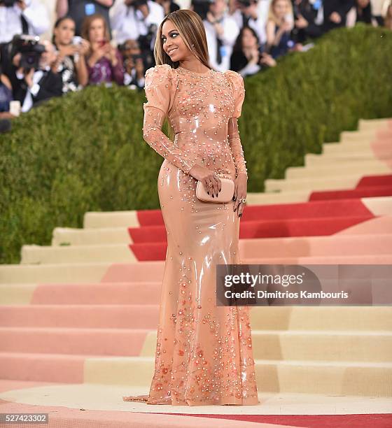 Beyonce attends the 'Manus x Machina: Fashion In An Age Of Technology' Costume Institute Gala at Metropolitan Museum of Art on May 2, 2016 in New...