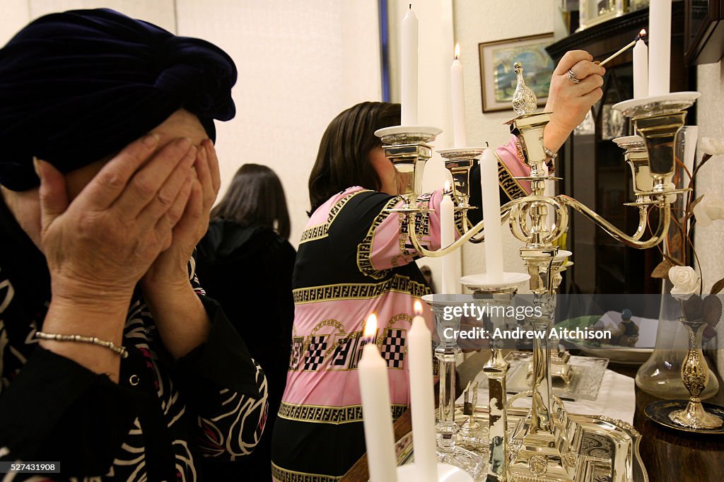 UK - London - Stamford Hill Orthodox Jewish Community - Shabbat