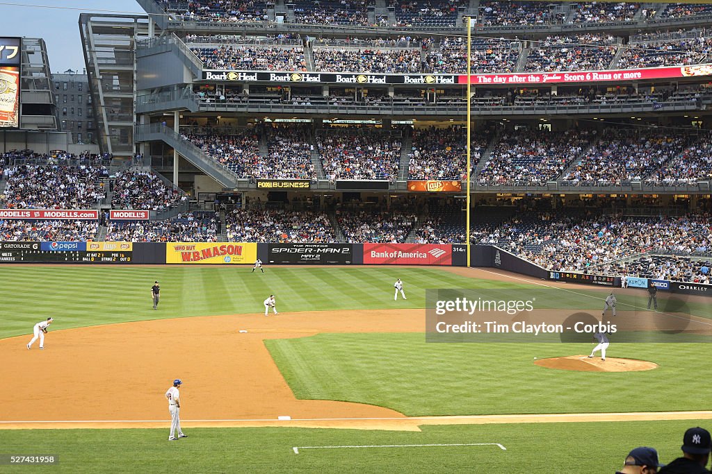 Baseball - Interleague - Yankees vs. Mets