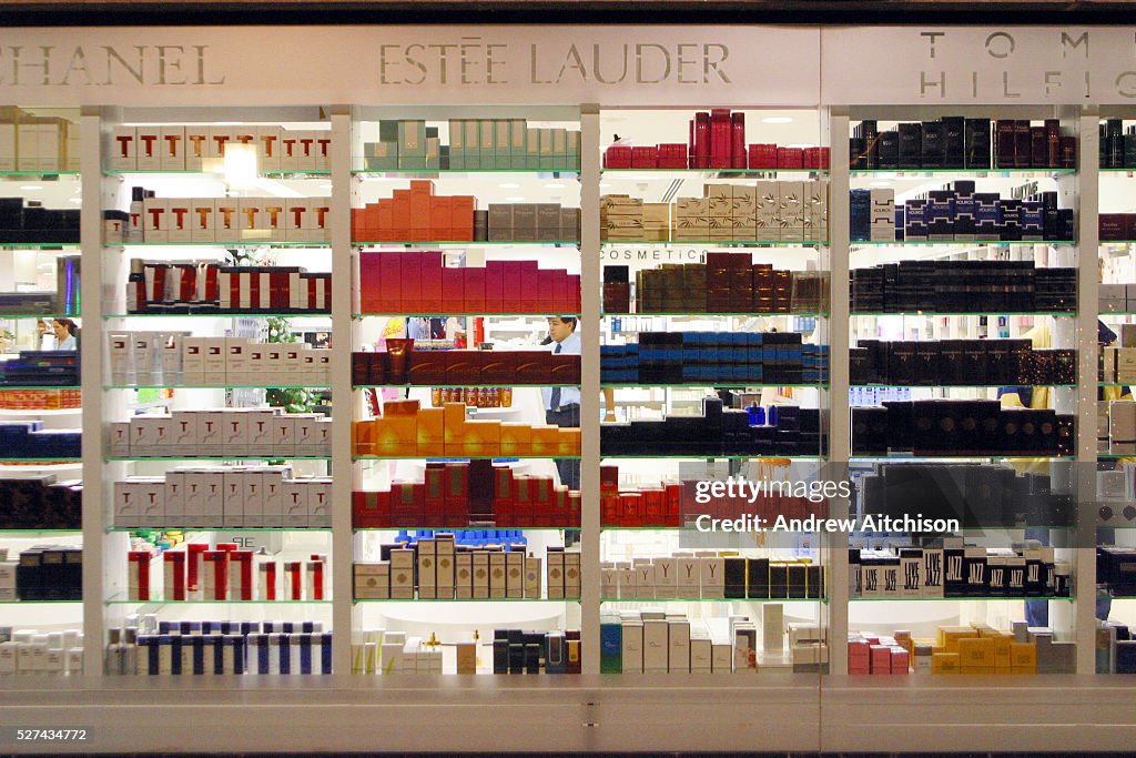 Canary Islands - Gran Canaria - Maspalomas beach - Perfume shop