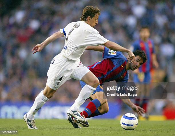 Deco of FC Barcelona challenges Viaud of Albacete during the La Liga match between FC Barcelona and Albacete on May 1, 2005 at Nou Camp stadium in...