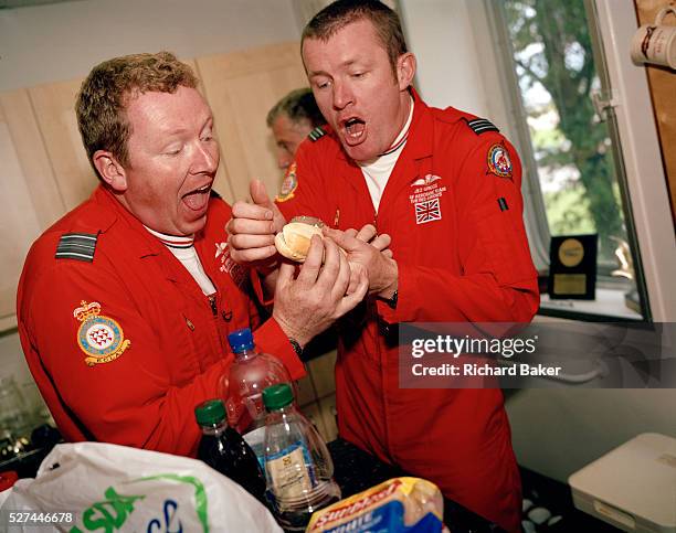 Pilot Roster Uk Aerobatic Pilots Photos and Premium High Res Pictures - Getty Images
