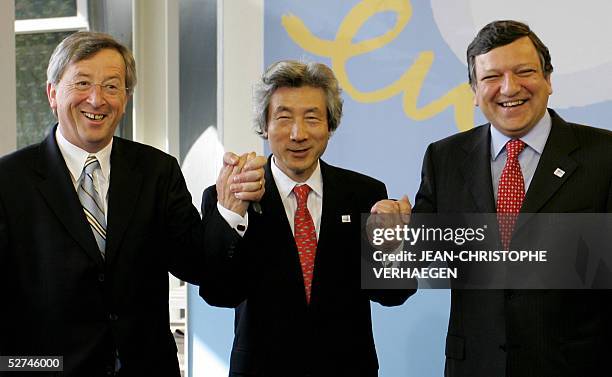 Luxembourg's prime minister, and current president of EU council, Jean-Claude Juncker and EU president, Jose Manuel Barroso welcomes Junichiro...