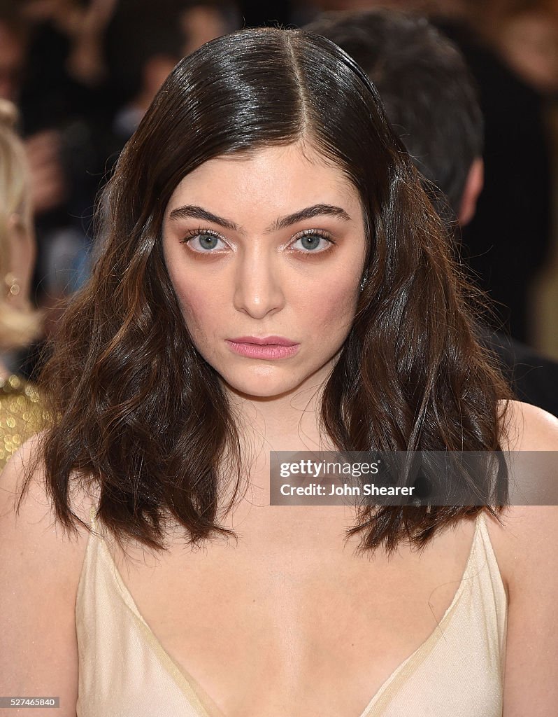 "Manus x Machina: Fashion In An Age Of Technology" Costume Institute Gala