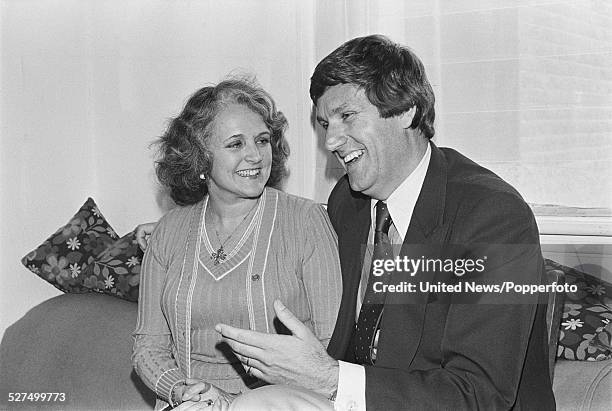 Treena Kerr 1,864 Graham Kerr Photos & High Res Pictures - Getty Images