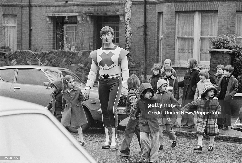 Dave Prowse Teaches Road Safety