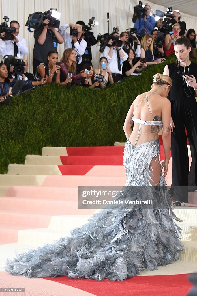 "Manus x Machina: Fashion In An Age Of Technology" Costume Institute Gala - Arrivals