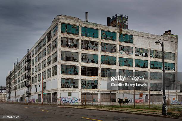 Abandoned factory near the city centre, Detroit. Known as the world's traditional automotive center, "Detroit" is a metonym for the American...