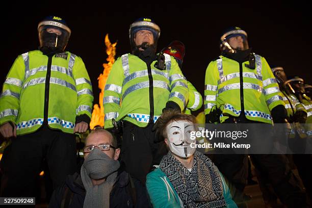 Protest Riot Night Riot Gear Photos and Premium High Res Pictures - Getty Images