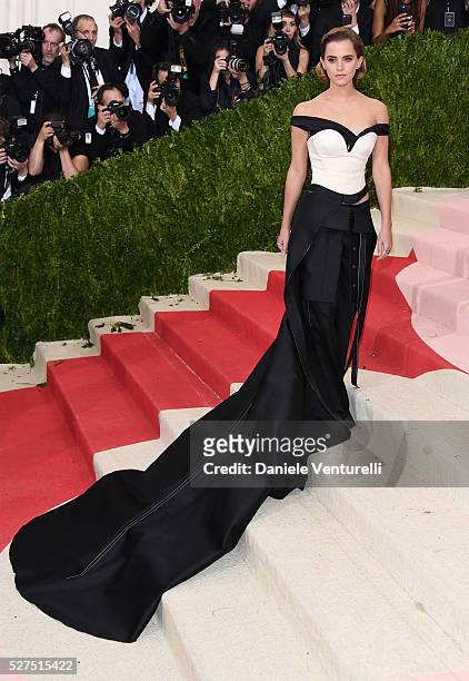 Actress Emma Watson attends the "Manus x Machina: Fashion In An Age Of Technology" Costume Institute Gala at Metropolitan Museum of Art on May 2,...
