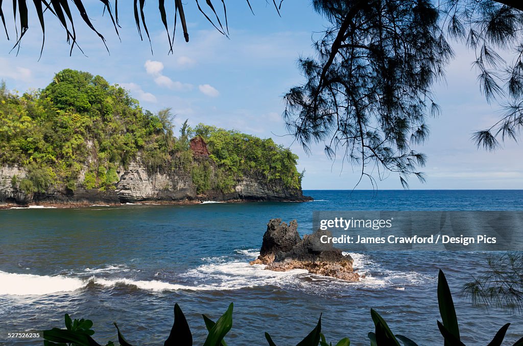 Blowhole Cove in Onomea Bay