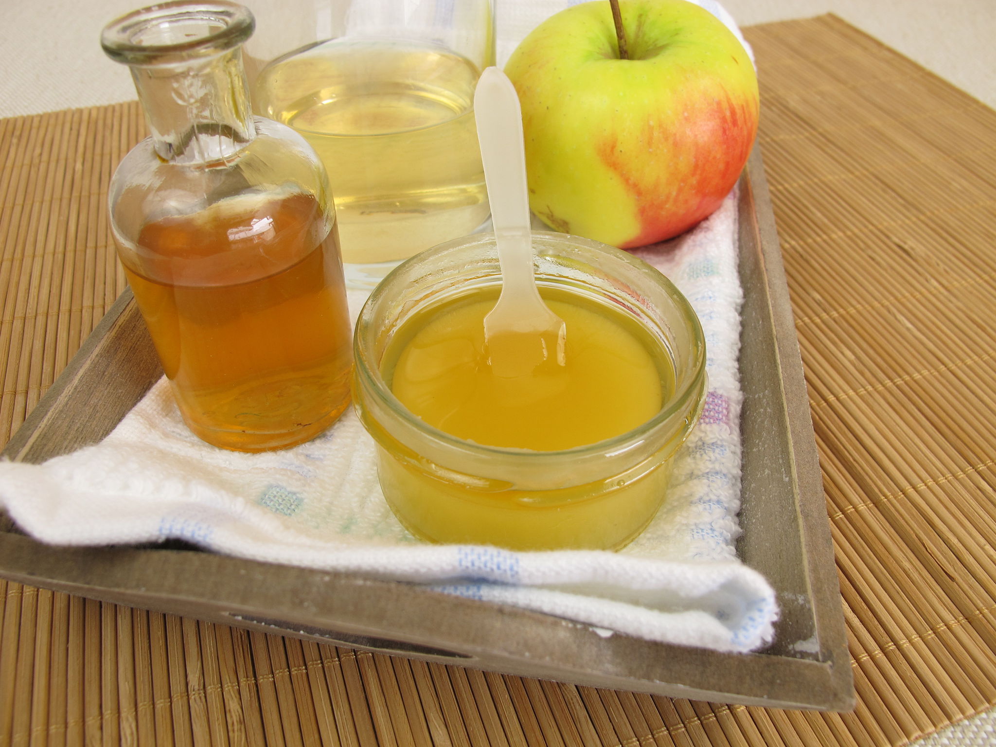 apple cider vinegar hair