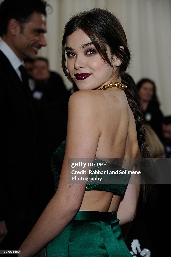 "Manus x Machina: Fashion In An Age Of Technology" Costume Institute Gala - Arrivals