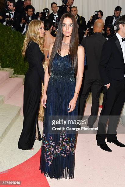 Actress Katie Holmes attends the 'Manus x Machina: Fashion in an Age of Technology' Costume Institute Gala at the Metropolitan Museum of Art on May...