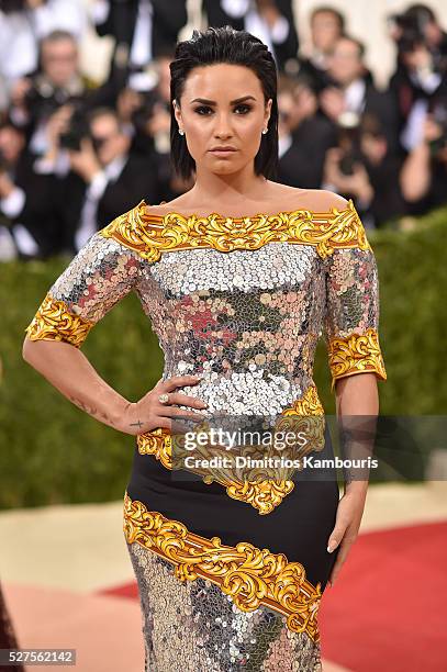 Demi Lovato attends the "Manus x Machina: Fashion In An Age Of Technology" Costume Institute Gala at Metropolitan Museum of Art on May 2, 2016 in New...