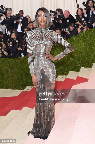 Jourdan Dunn arrives for the "Manus x Machina: Fashion In An Age Of Technology" Costume Institute Gala at Metropolitan Museum of Art on May 2, 2016...