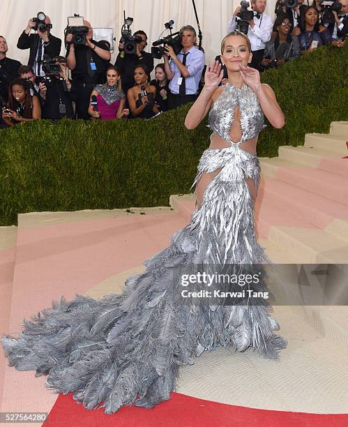 Rita Ora arrives for the "Manus x Machina: Fashion In An Age Of Technology" Costume Institute Gala at Metropolitan Museum of Art on May 2, 2016 in...