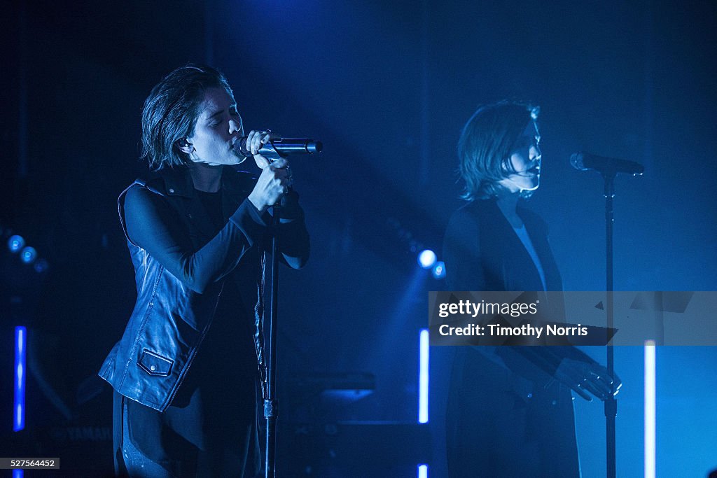 Tegan And Sara Perform At The Roxy