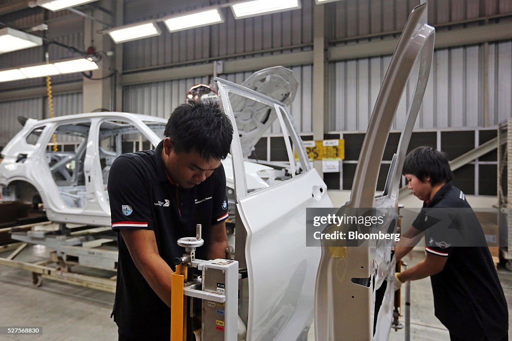 Operations At A BMW Manufacturing Plant Ahead of Earnings Figures