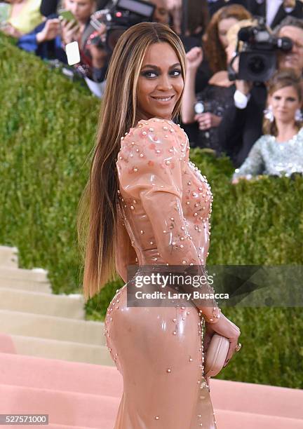 Beyonce attends the "Manus x Machina: Fashion In An Age Of Technology" Costume Institute Gala at Metropolitan Museum of Art on May 2, 2016 in New...