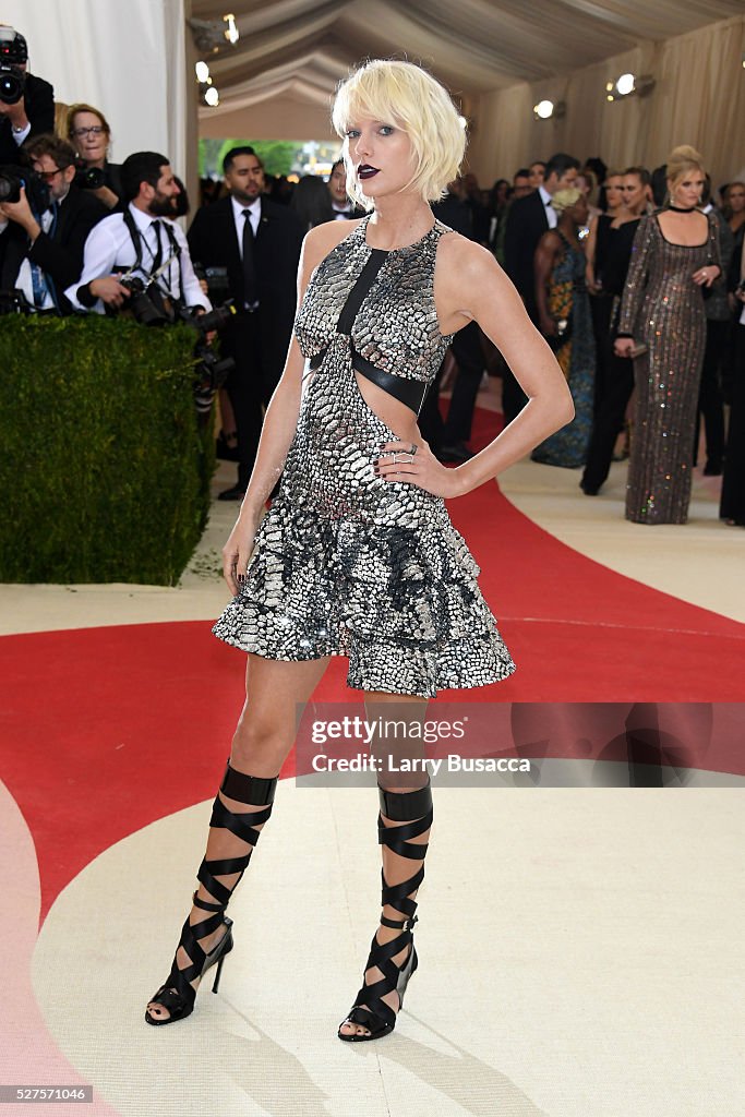 "Manus x Machina: Fashion In An Age Of Technology" Costume Institute Gala - Arrivals