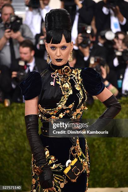 Katy Perry attends the "Manus x Machina: Fashion In An Age Of Technology" Costume Institute Gala at Metropolitan Museum of Art on May 2, 2016 in New...