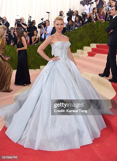 Claire Danes arrives for the "Manus x Machina: Fashion In An Age Of Technology" Costume Institute Gala at Metropolitan Museum of Art on May 2, 2016...