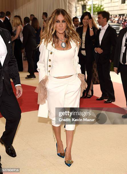 Sarah Jessica Parker attends "Manus x Machina: Fashion In An Age Of Technology" Costume Institute Gala at Metropolitan Museum of Art on May 2, 2016...