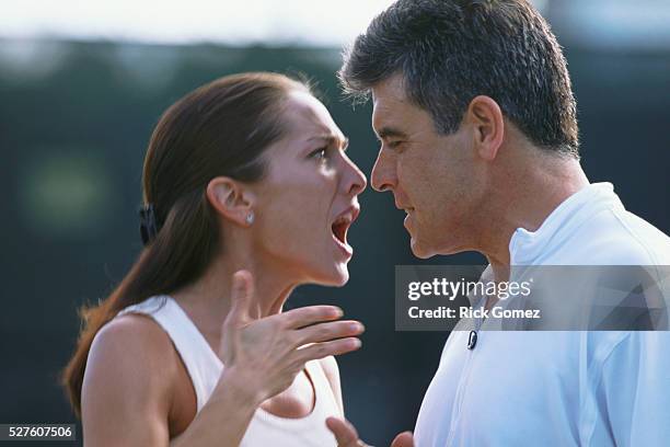 couple shouting in argument - confrontation foto e immagini stock