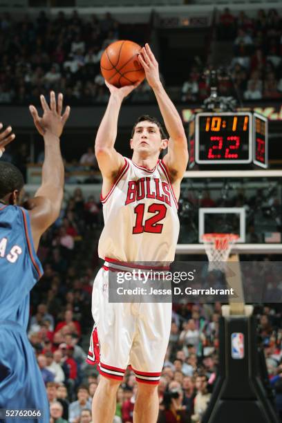 Kirk Hinrich of the Chicago Bulls shoots a jump shot against the Washington Wizards in Game two of the Eastern Conference Quarterfinals during the...