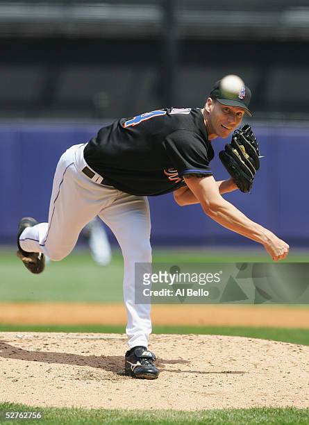 Kris Benson of the New York Mets pitches against the Philadelphia Phillies during their game on May 5, 2005 at Shea Stadium in Flushing, New York.